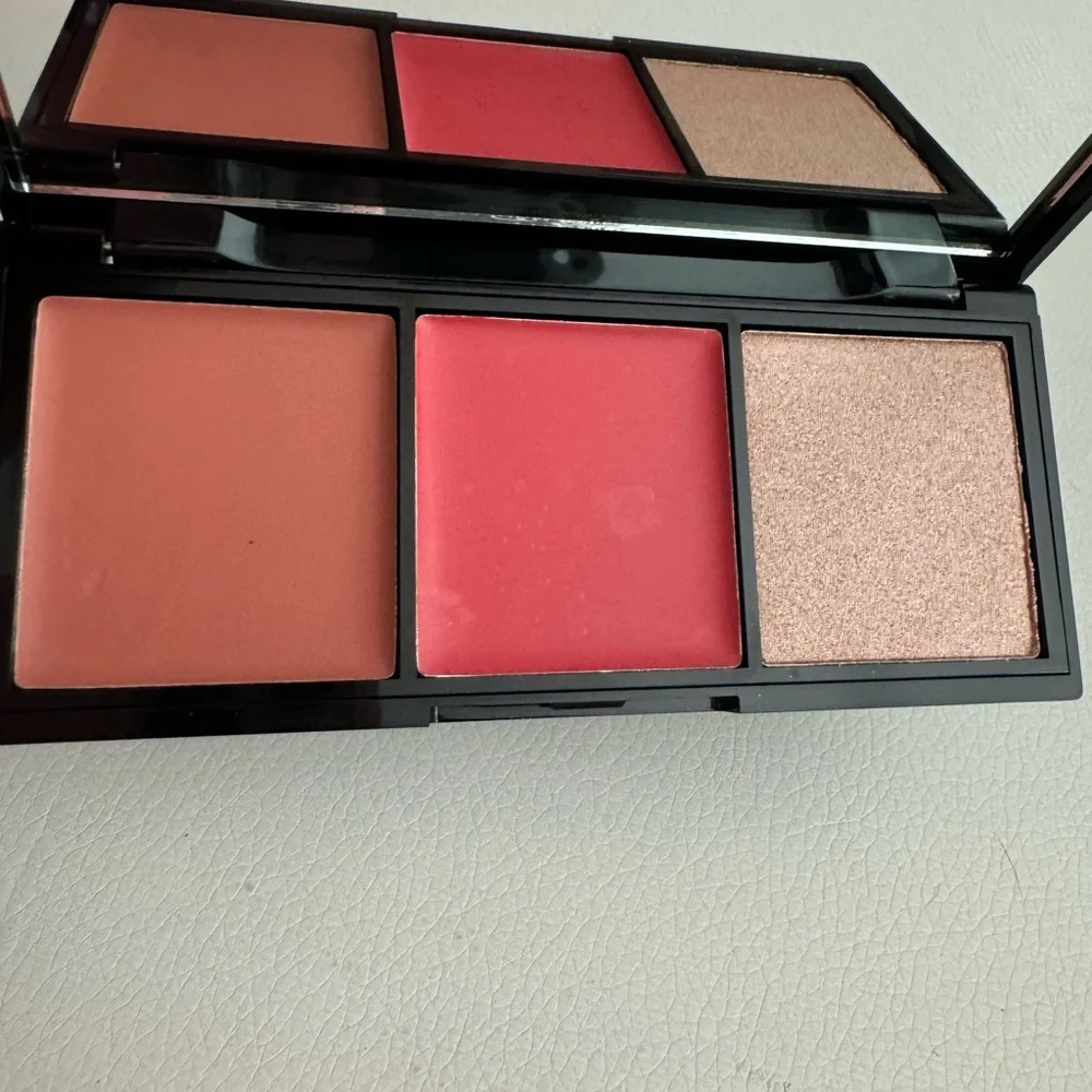 Laura Geller multitasking palette